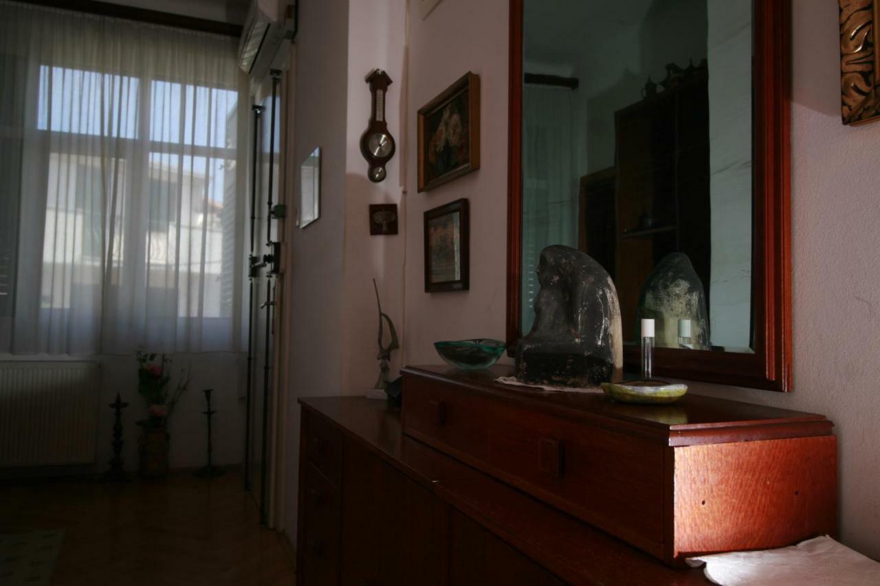 Spacious Apartment In The Center Split Kültér fotó