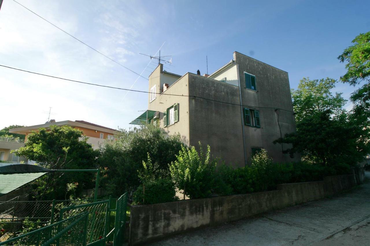 Spacious Apartment In The Center Split Kültér fotó
